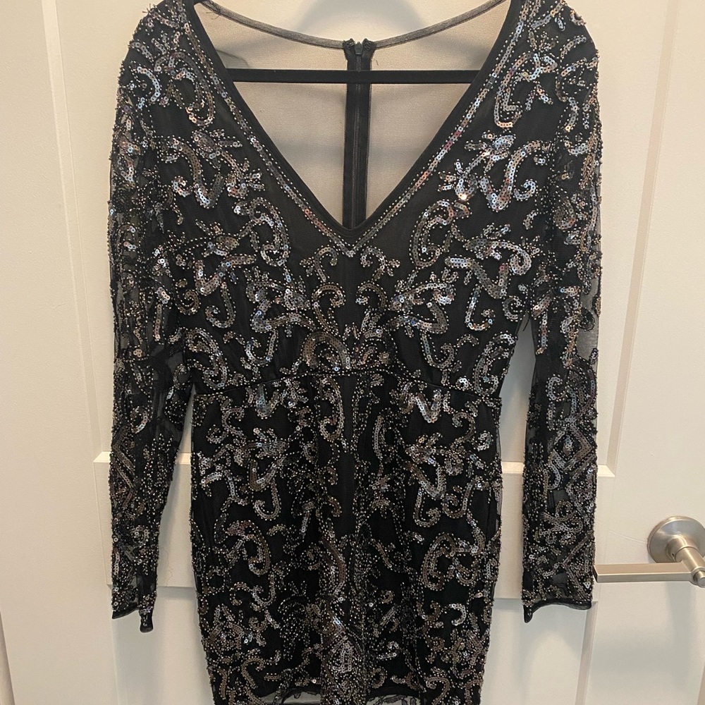 BLACK SEQUIN MINI DRESS🖤